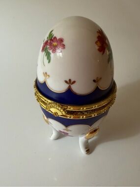 Vintage Porcelain Floral Egg Trinket Box with Gold Accents from the 90s